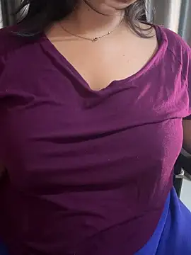 Maggi-is-back online show from February 3, 1:27 pm