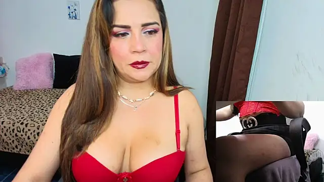 Paulina-Becerraa online show from July 3, 5:03 am