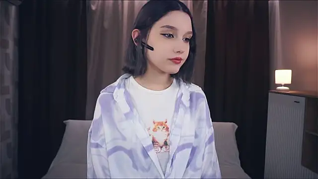 KelleLillie online show from September 11, 5:24 pm