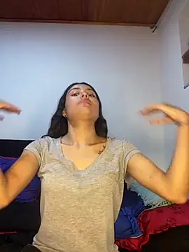 hotwife26 online show from September 26, 10:36 pm