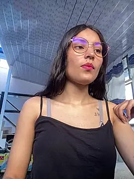 hotwife26 online show from May 13, 5:21 pm