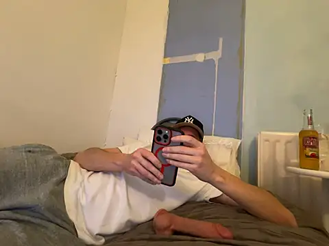 shyandchilling online show from February 5, 6:12 pm