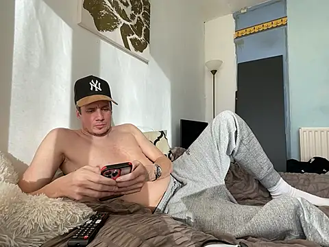 shyandchilling online show from March 2, 3:41 pm