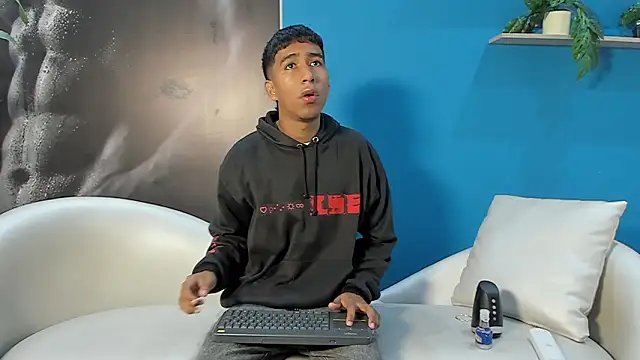 ender h0t online show from January 19, 1:48 pm