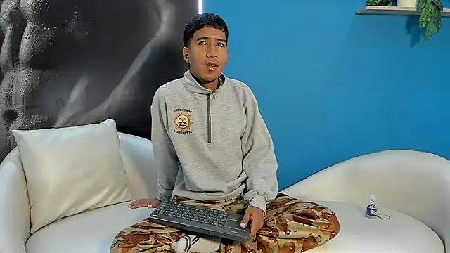 ender h0t online show from February 9, 1:48 pm