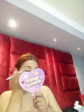 Snapshot of VictoriaFerro chatting on April 15, 1:29 pm VictoriaFerro online show from April 15, 1:29 pm