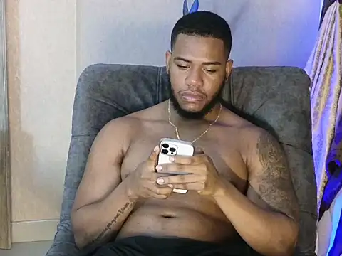 BenjaminCol  online show from October 21, 10:32 pm