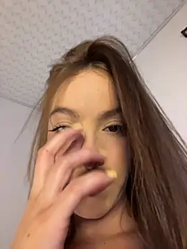 alysa g  online show from July 22, 11:07 pm