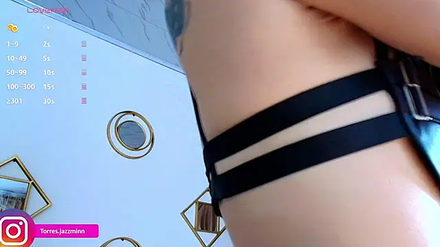 Jazmintorress online show from September 12, 1:11 pm