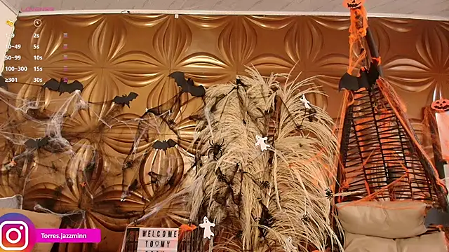 Jazmintorress online show from October 19, 1:34 pm