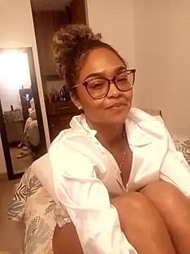 BiiancaEstradaa online show from September 9, 3:17 am