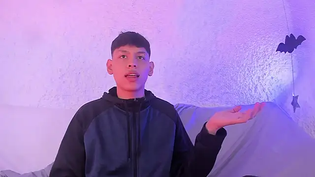 zeus blaze online show from November 6, 7:59 pm