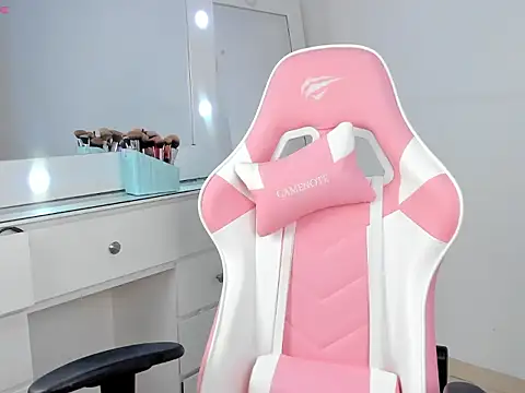 Saloome miller online show from October 3, 5:04 am