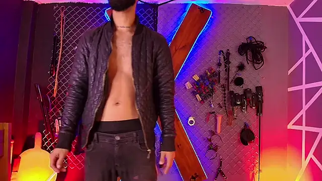 Snapshot of Warick_and_Aria_bdsm_ chatting on September 24, 7:39 pm Warick and Aria bdsm  online show from September 24, 7:39 pm