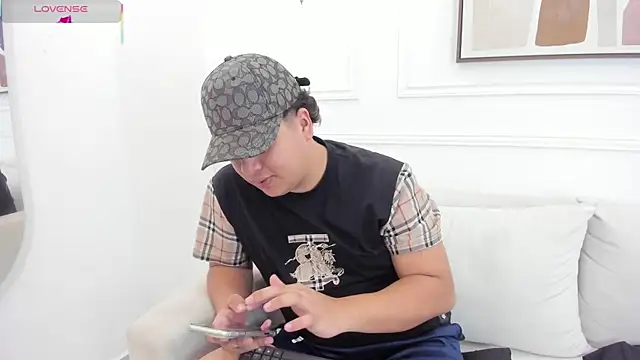 Naim Bennetsex online show from September 11, 4:07 pm