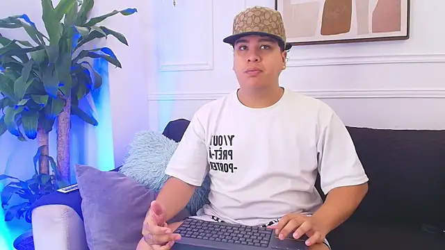 Naim Bennetsex online show from October 13, 6:19 pm