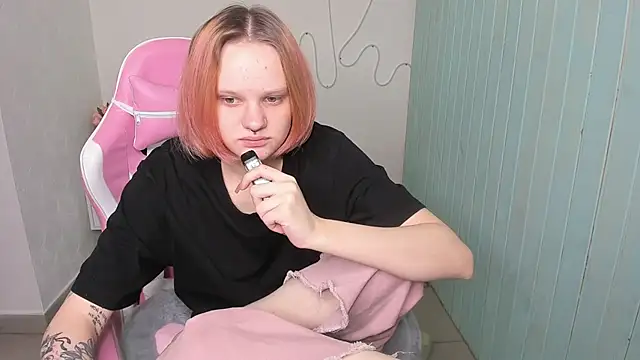 Snapshot of Elieiza_xo chatting on October 14, 8:59 am Elieiza xo online show from October 14, 8:59 am