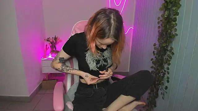 Snapshot of Elieiza_xo chatting on October 19, 9:21 am Elieiza xo online show from October 19, 9:21 am