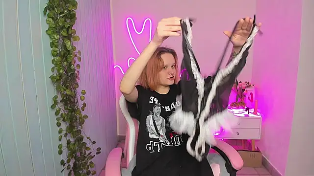 Snapshot of Elieiza_xo chatting on October 21, 2:34 am Elieiza xo online show from October 21, 2:34 am