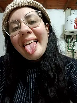 Snapshot of marmary84 chatting on June 19, 4:39 am marmary84 online show from June 19, 4:39 am