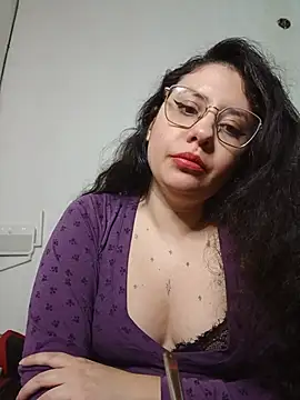 Snapshot of marmary84 chatting on July 5, 3:52 pm marmary84 online show from July 5, 3:52 pm
