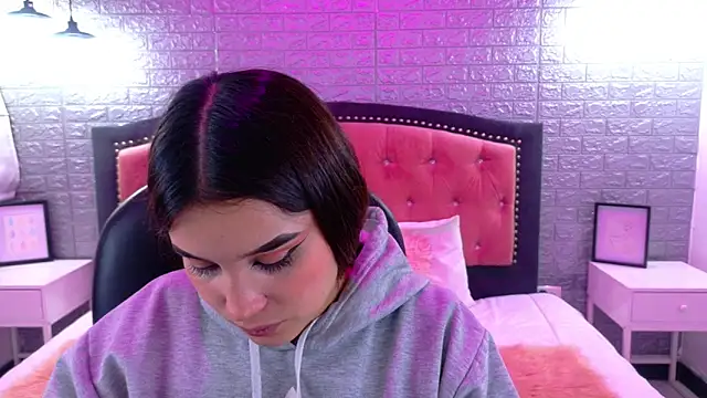 Natalie loffreda online show from September 23, 2:58 am