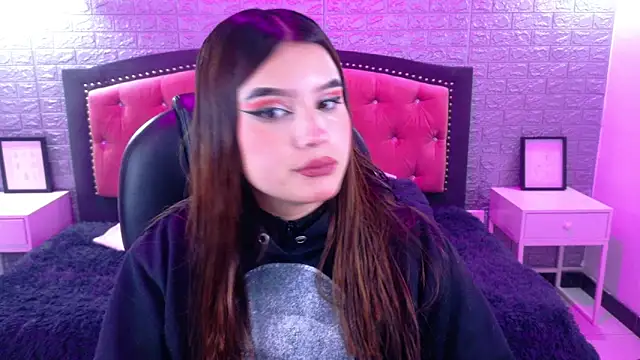 Natalie loffreda online show from October 16, 3:18 am