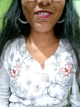 Snapshot of Telugu___Sexygirl___Naidu chatting on April 6, 5:19 am Telugu Sexygirl Naidu online show from April 6, 5:19 am