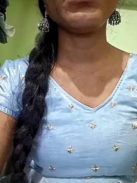 Snapshot of Telugu___Sexygirl___Naidu chatting on May 6, 5:03 am Telugu Sexygirl Naidu online show from May 6, 5:03 am