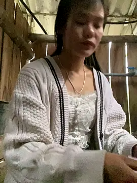 Snapshot of PhanHaa chatting on January 6, 12:36 am PhanHaa online show from January 6, 12:36 am