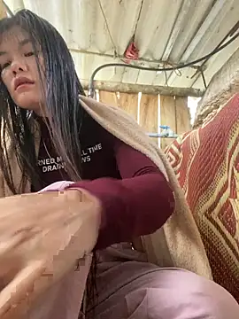 Snapshot of PhanHaa chatting on January 18, 9:02 am PhanHaa online show from January 18, 9:02 am