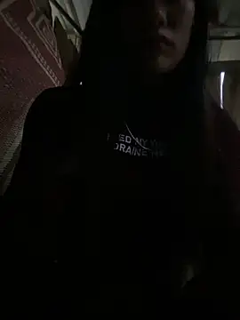 Snapshot of PhanHaa chatting on March 10, 11:43 pm PhanHaa online show from March 10, 11:43 pm