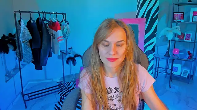 Snapshot of VanessaMates chatting on September 24, 5:33 am VanessaMates online show from September 24, 5:33 am