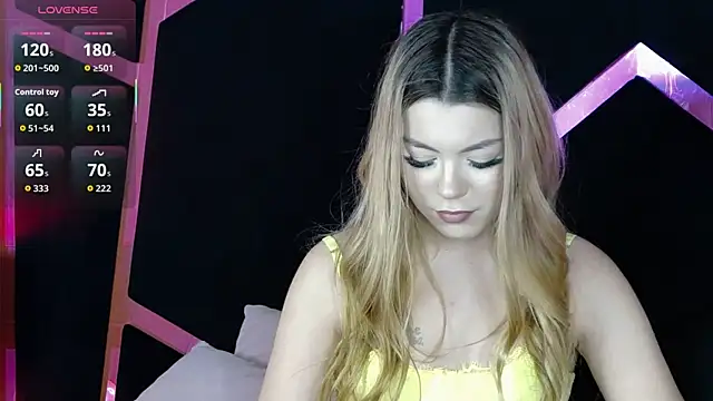 Breezelle online show from December 13, 7:53 pm