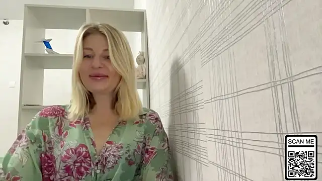 Blondie xoxoxo online show from October 16, 6:03 am