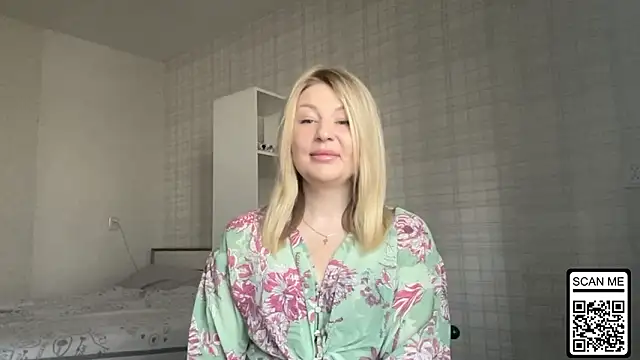 Snapshot of Blondie_xoxoxo chatting on March 14, 9:15 am Blondie xoxoxo online show from March 14, 9:15 am