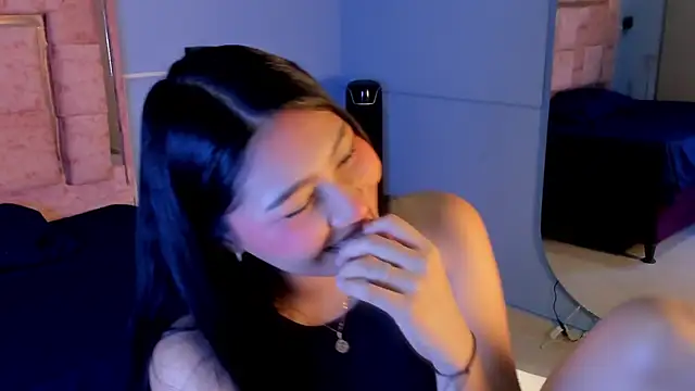 LICKY LOV online show from November 29, 3:20 am