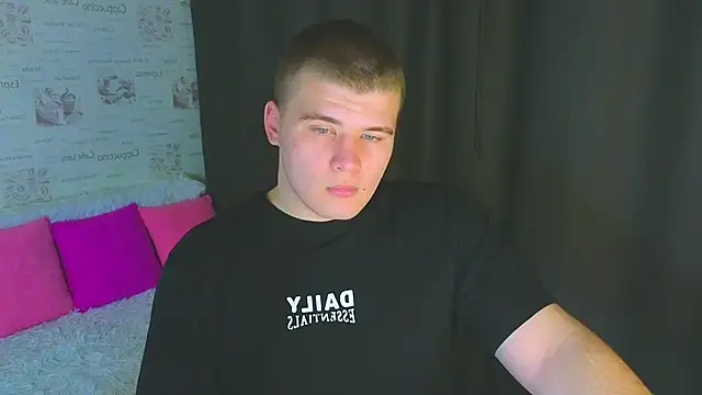 kittenmurr online show from September 28, 9:09 pm