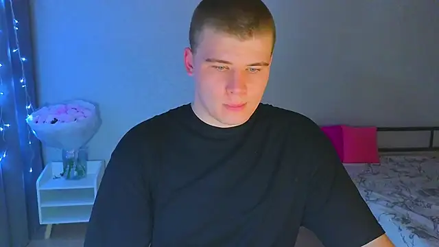 kittenmurr online show from October 20, 12:16 pm