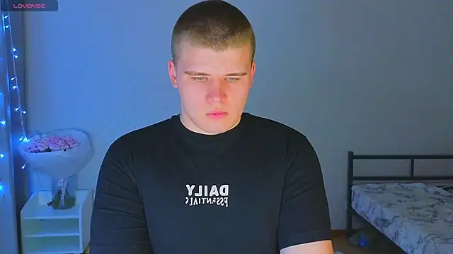 kittenmurr online show from November 4, 9:36 pm