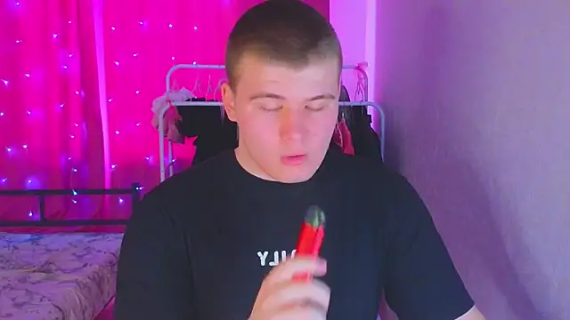 kittenmurr online show from March 3, 9:15 am