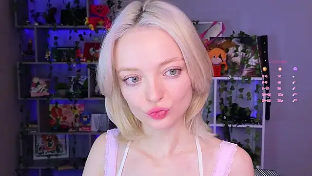 ShizukaBlanche online show from October 7, 3:04 am