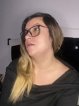 Blair Bunnyy online show from April 3, 5:16 am