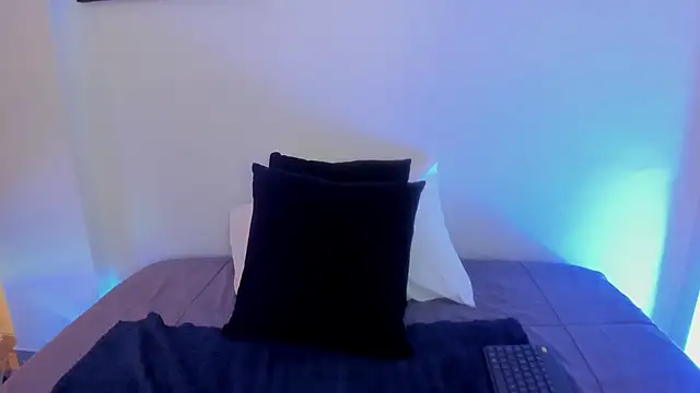 Sophia Blazee online show from September 15, 12:38 pm