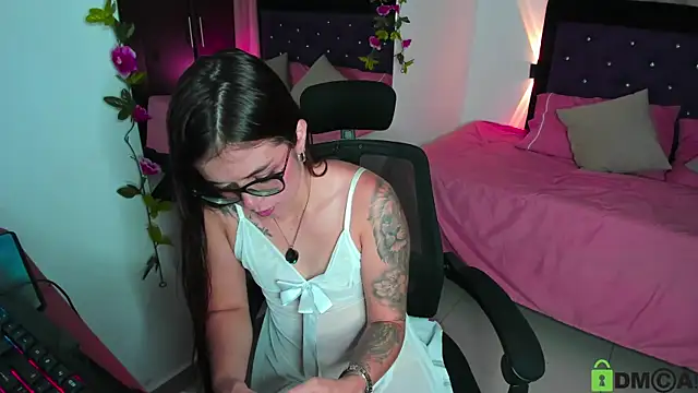 Cutegirl gh online show from September 9, 3:39 am