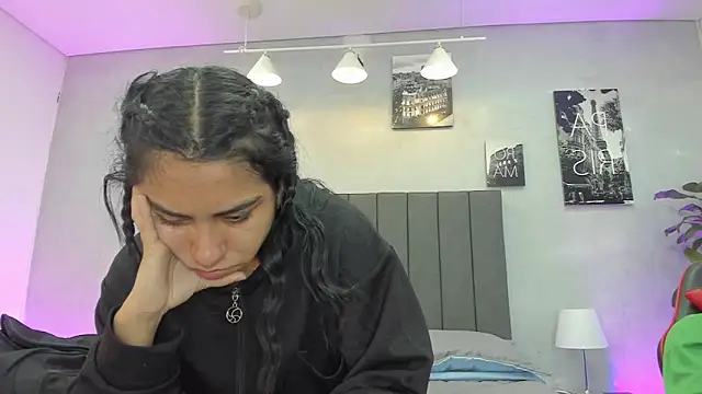 violet and myers online show from October 14, 11:33 am