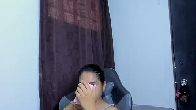 violet and myers online show from December 16, 1:16 pm