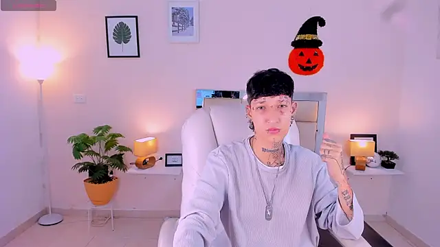 Luci Rose online show from October 8, 2:09 am