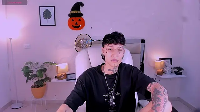 Luci Rose online show from October 22, 4:02 am