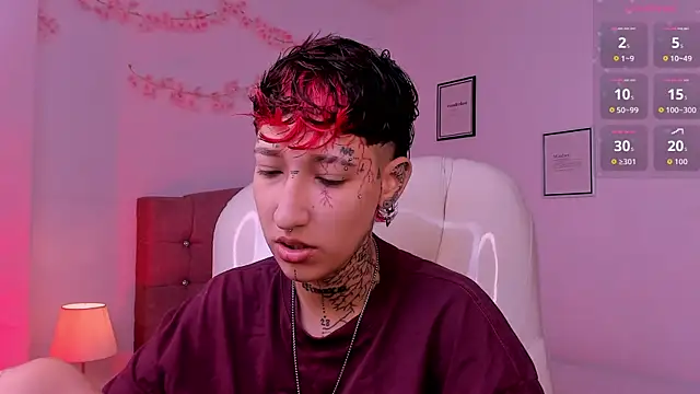 Luci Rose online show from July 5, 2:57 pm